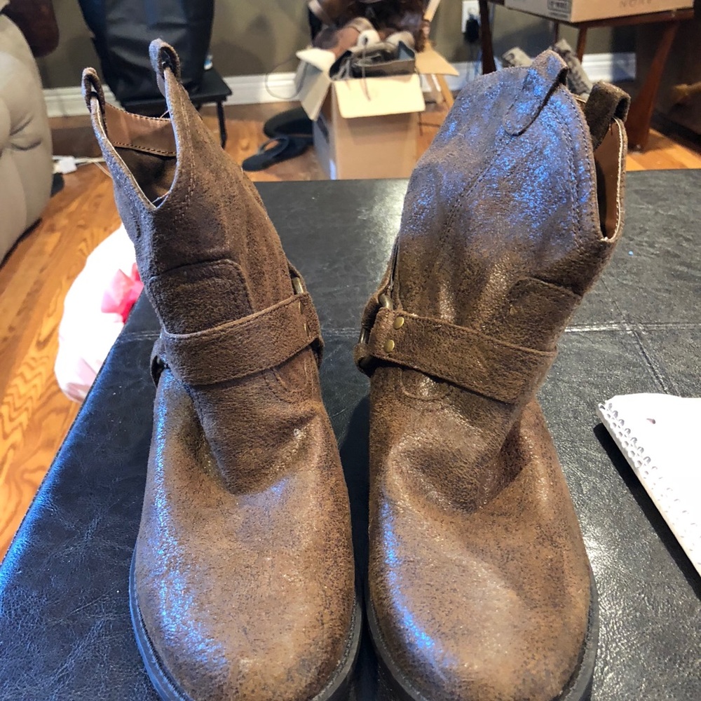 Women's boots